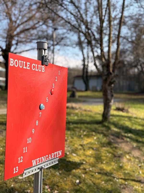 Boulebahnen mit Punktetafel
